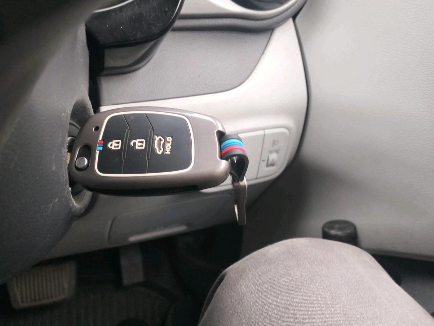 2022 Hyundai GRAND I10 NIOS SPORTZ AMT 1.2 KAPPA VTVT, Petrol, Automatic, 19,585 km, interior