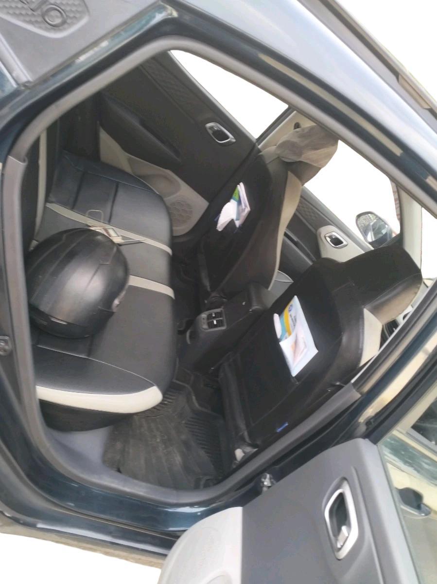 2022 Hyundai GRAND I10 NIOS SPORTZ AMT 1.2 KAPPA VTVT, Petrol, Automatic, 19,585 km, interior