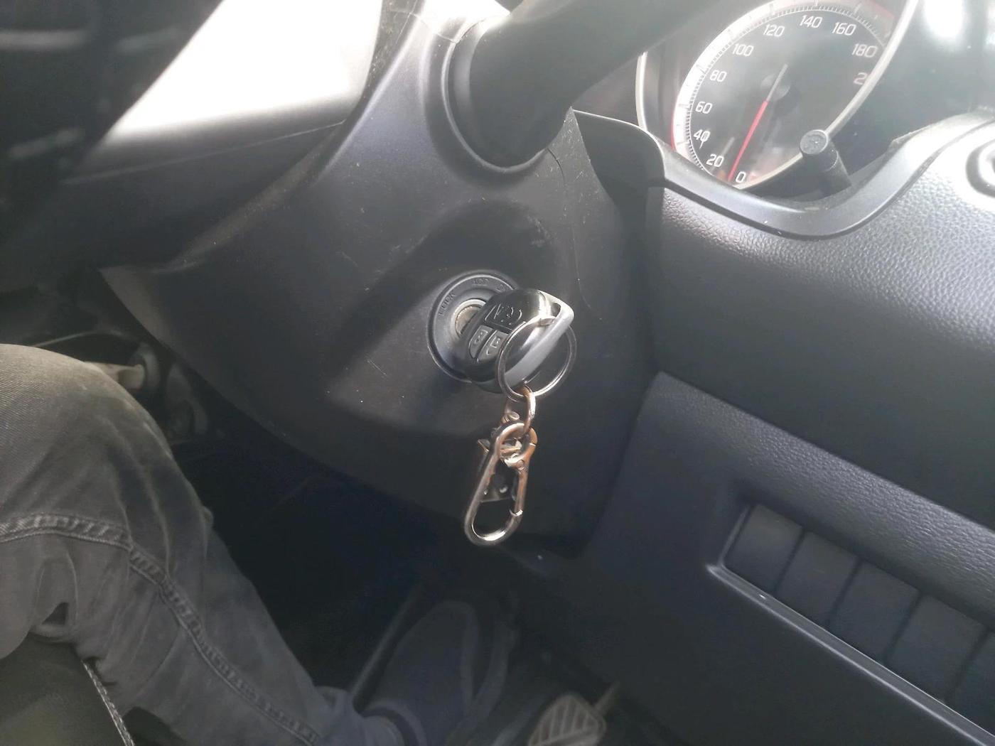 2022 Maruti Swift VXI, Petrol, Manual, 89,354 km, interior