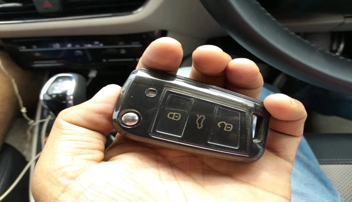 2025 Skoda SLAVIA STYLE 1.5L TSI DSG, Petrol, Automatic, 27,882 km, interior