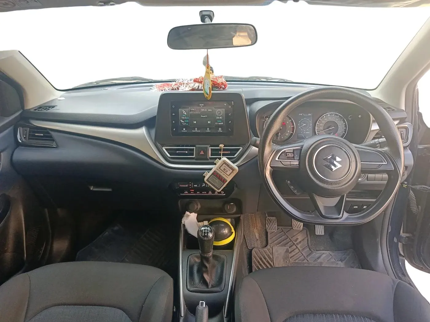 2022 Maruti Baleno ZETA PETROL 1.2, Petrol, Manual, 20,518 km, interior