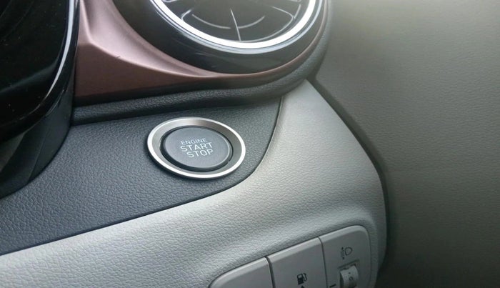 2024 Hyundai AURA SX 1.2 CNG, CNG, Manual, 5,000 km, interior