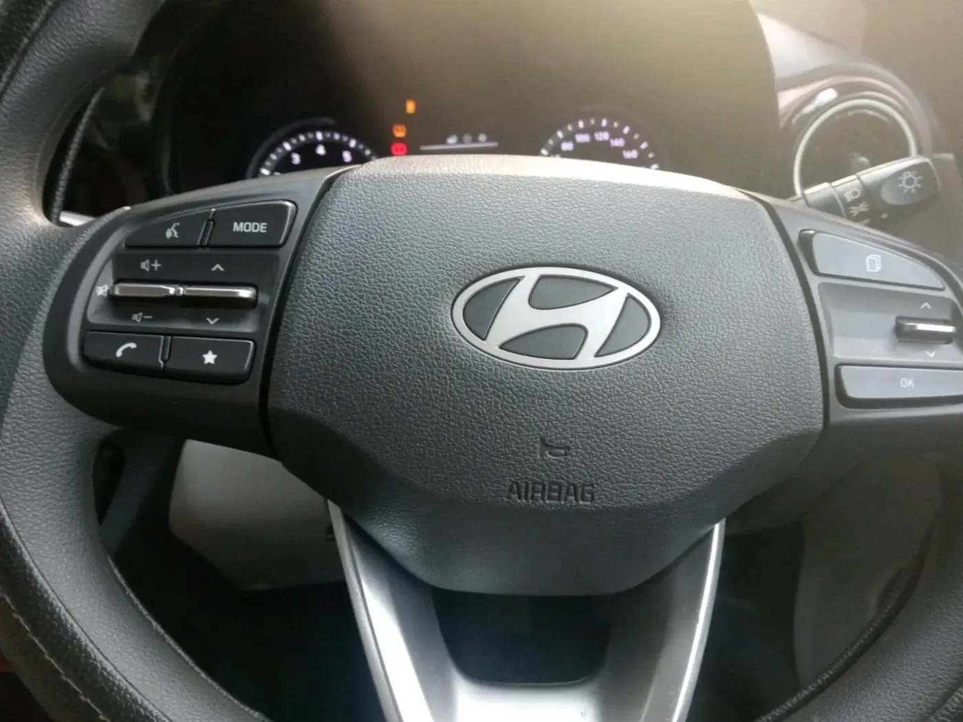2024 Hyundai AURA SX 1.2 CNG, CNG, Manual, 5,000 km, interior