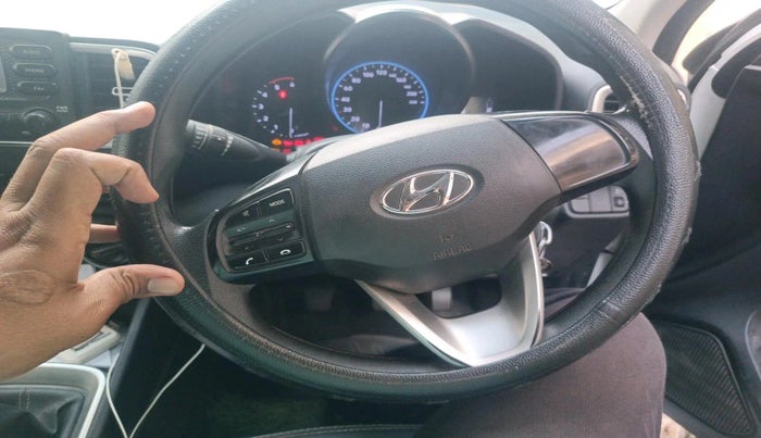 2019 Hyundai VENUE S 1.4 CRDI, Diesel, Manual, 1,31,326 km, interior