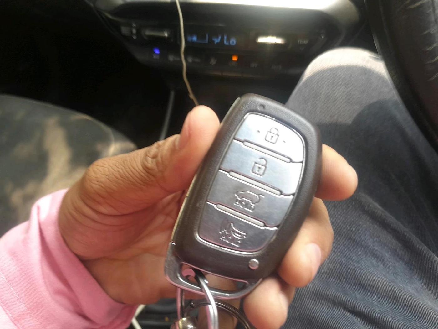 2021 Hyundai NEW I20 ASTA (O) 1.2 MT, Petrol, Manual, 59,000 km, interior