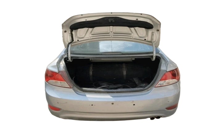 2012 Hyundai Verna FLUIDIC 1.4 VTVT, CNG, Manual, 94,396 km, exterior