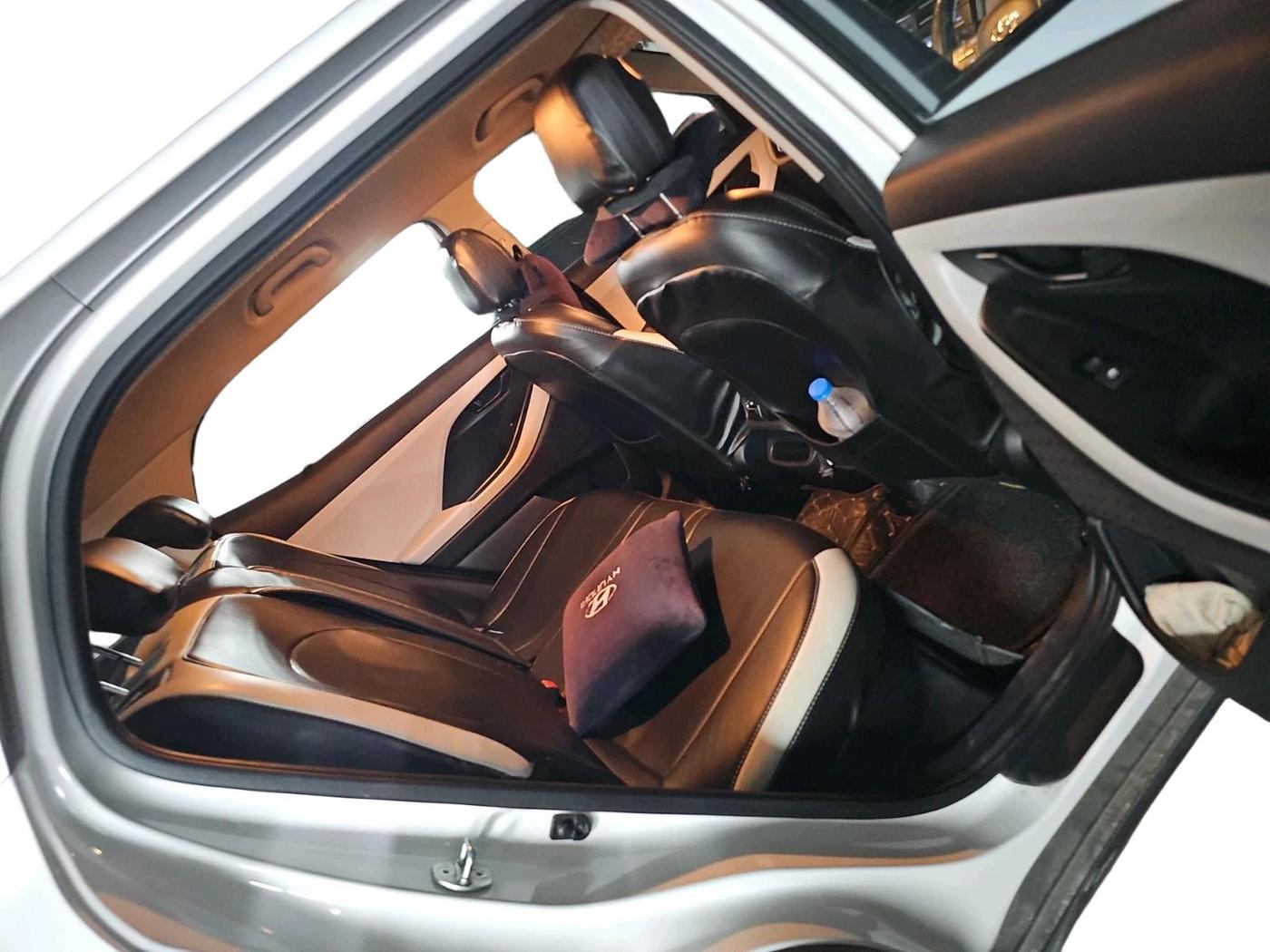 2023 Hyundai Creta EX 1.5 PETROL, Petrol, Manual, 35,288 km, interior