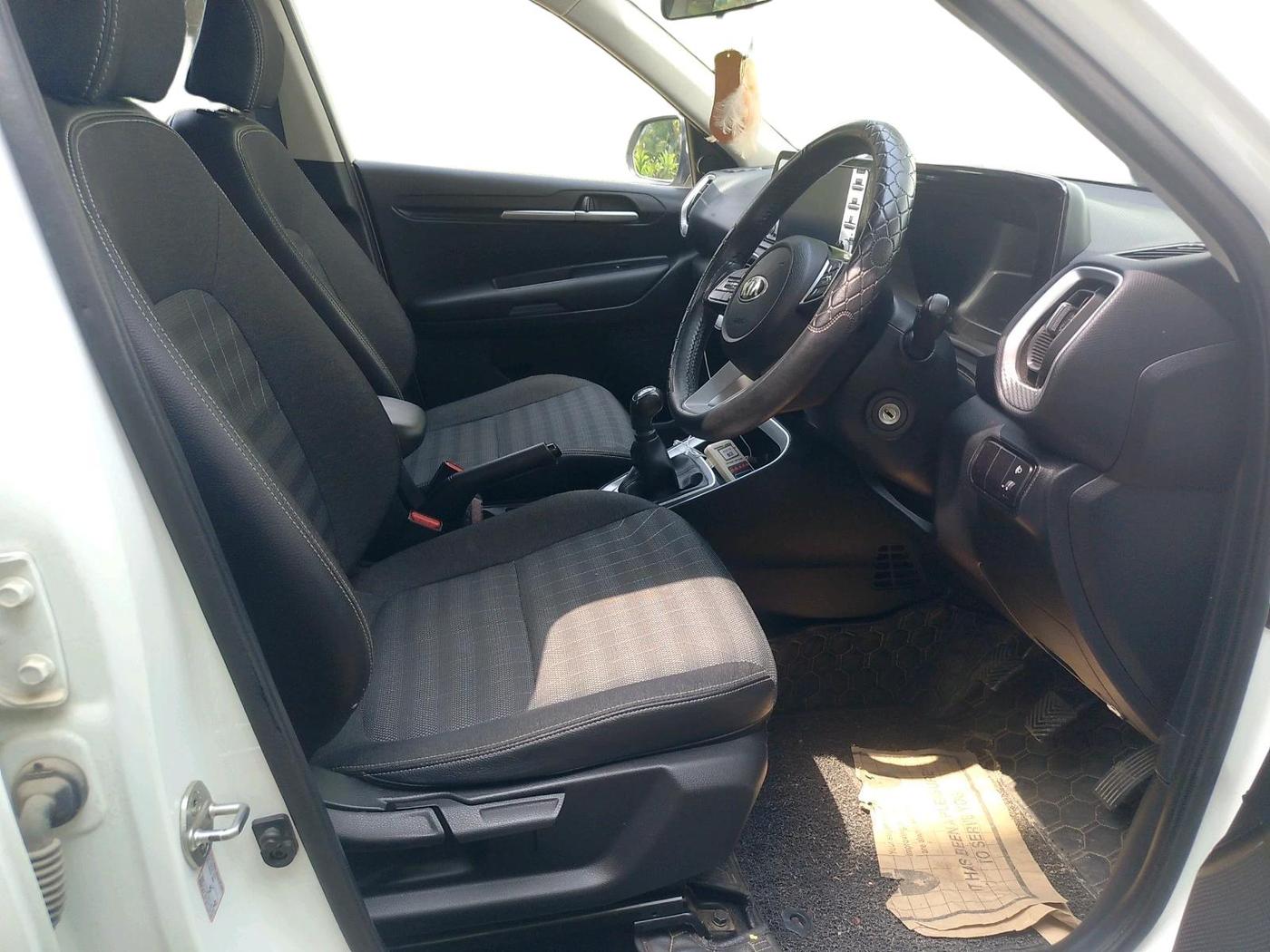 2021 KIA SONET HTK PLUS 1.2, Petrol, Manual, 23,432 km, interior