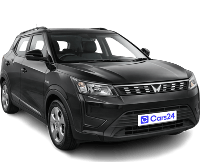 2023 Mahindra XUV300 - SUV - Petrol - Manual - ₹7.45 lakh