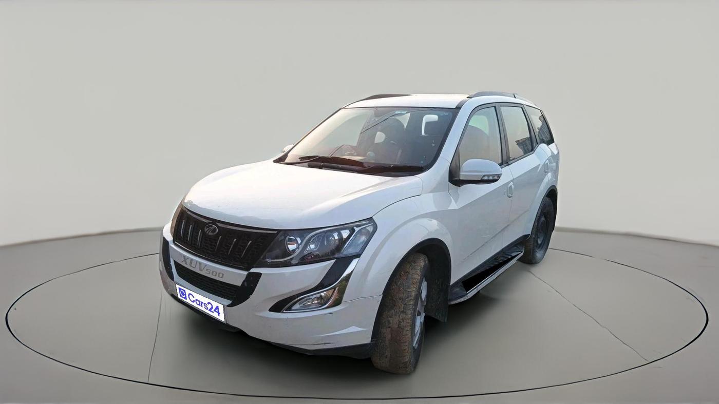 2017 Mahindra XUV500 W6, Diesel, Manual, 1,60,956 km, exterior