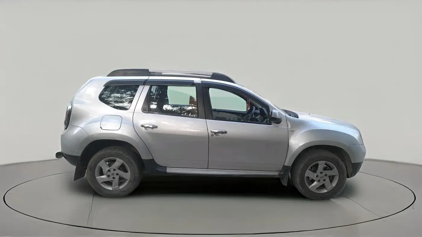 2015 Renault Duster 110 PS RXZ DIESEL, Diesel, Manual, 1,12,326 km, exterior