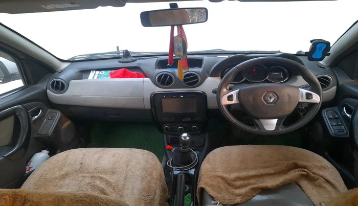 2015 Renault Duster 110 PS RXZ DIESEL, Diesel, Manual, 1,12,326 km, interior