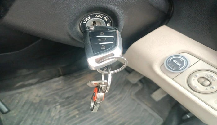 2019 Hyundai NEW SANTRO SPORTZ CNG, CNG, Manual, 1,51,919 km, interior