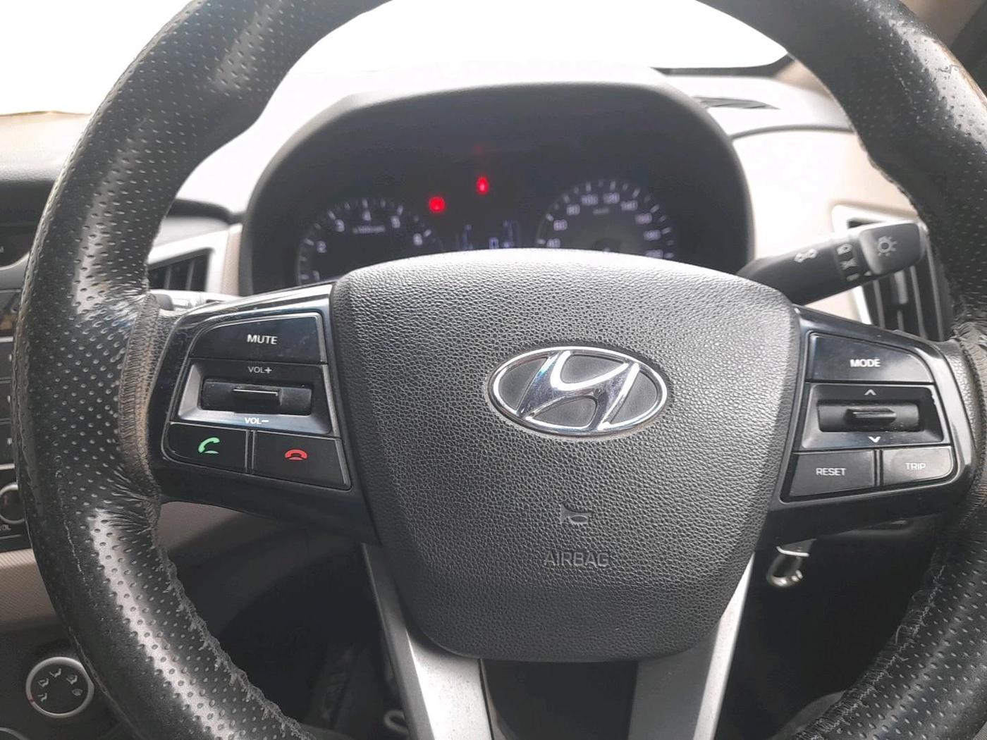 2016 Hyundai Creta E PLUS 1.6 PETROL, Petrol, Manual, 1,35,179 km, interior