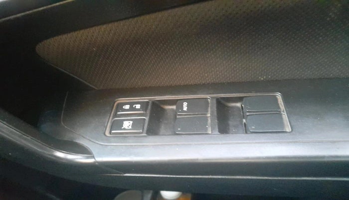 2018 Maruti Vitara Brezza VDI, Diesel, Manual, 1,44,288 km, interior