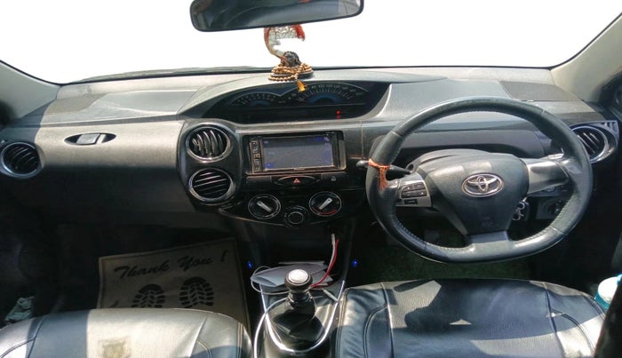 2015 Toyota Etios CROSS 1.4 VD, Diesel, Manual, 1,73,120 km, interior