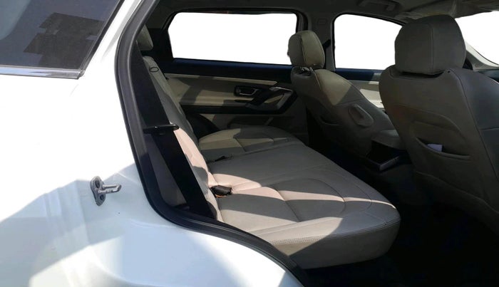 2021 Tata Safari XZ PLUS, Diesel, Manual, 1,20,827 km, interior