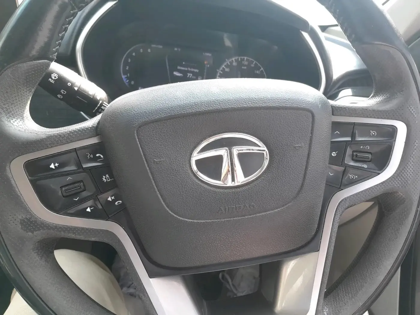 2021 Tata Safari XZ PLUS, Diesel, Manual, 1,20,827 km, interior