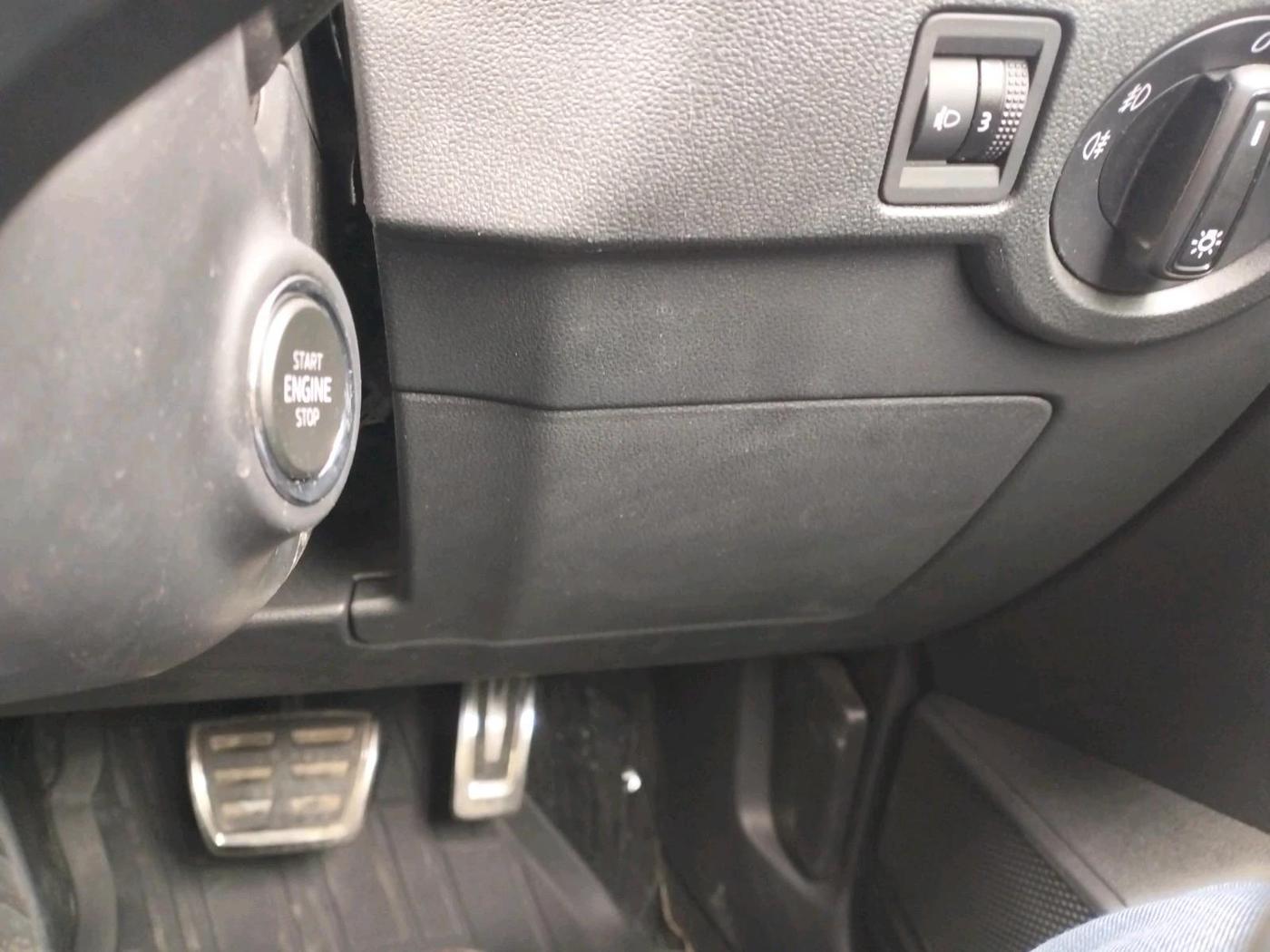 2026 Skoda KUSHAQ Monte Carlo Petrol 1.5L Turbo Automatic (DCT), Petrol, Automatic, 1,331 km, interior