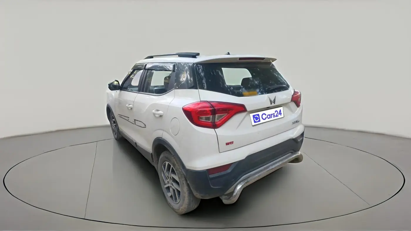 2022 Mahindra XUV300 W8 1.2 PETROL, Petrol, Manual, 54,427 km, exterior
