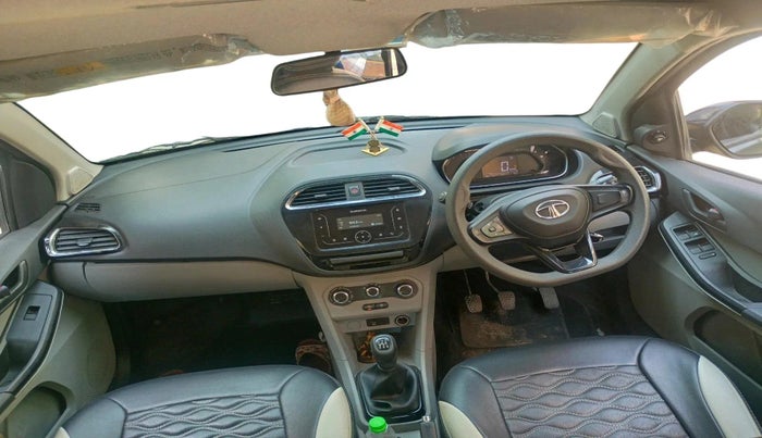 2022 Tata Tiago XT PETROL, Petrol, Manual, 20,113 km, interior