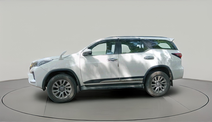 2023 Toyota Fortuner 4X4 MT 2.8 DIESEL, Diesel, Manual, 52,303 km, exterior