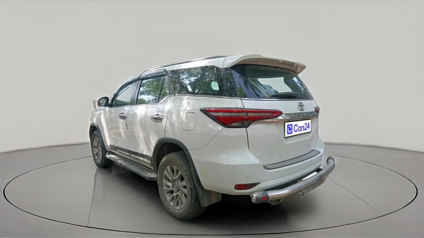 2023 Toyota Fortuner 4X4 MT 2.8 DIESEL, Diesel, Manual, 52,303 km, exterior