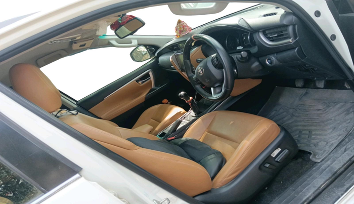 2023 Toyota Fortuner 4X4 MT 2.8 DIESEL, Diesel, Manual, 52,303 km, interior