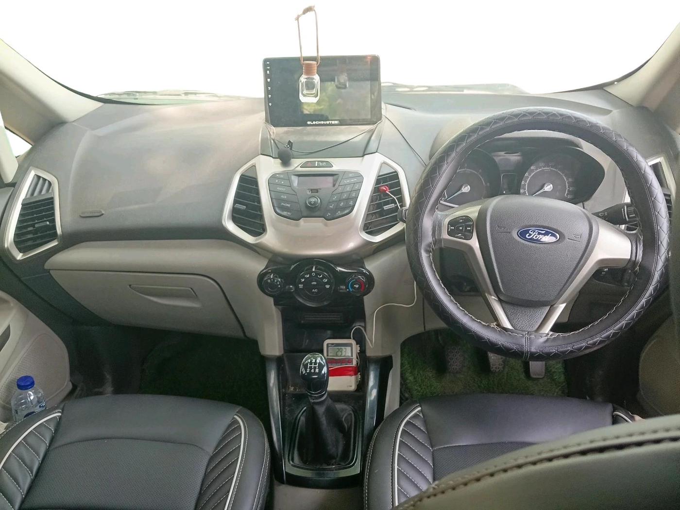 2015 Ford Ecosport TREND 1.5L DIESEL, Diesel, Manual, 1,06,879 km, interior