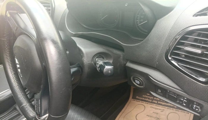 2022 Toyota URBAN CRUISER PREMIUM GRADE AT, Petrol, Automatic, 18,964 km, interior