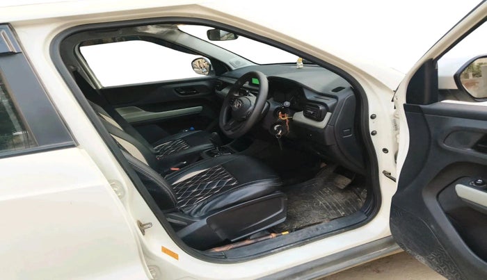 2023 Tata PUNCH ADVENTURE AMT, Petrol, Automatic, 20,608 km, interior