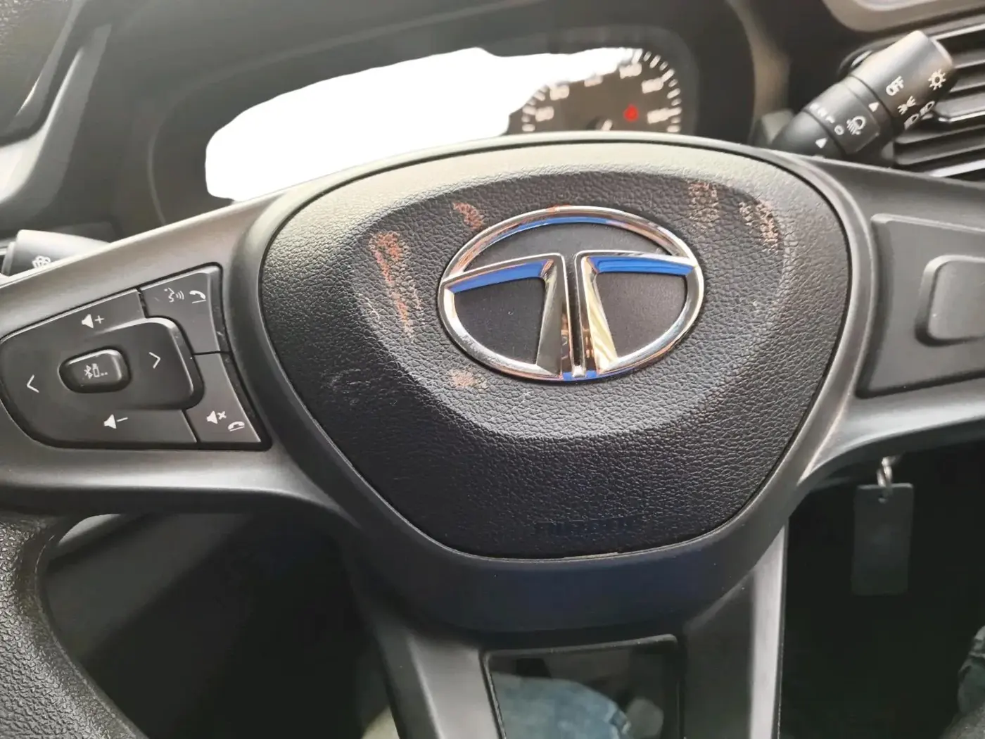 2023 Tata PUNCH ADVENTURE AMT, Petrol, Automatic, 20,608 km, interior