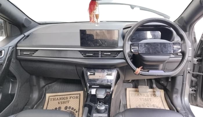 2023 Tata NEXON FEARLESS + SUNROOF DCA DUAL TONE 1.2 PETROL, Petrol, Automatic, 30,443 km, interior