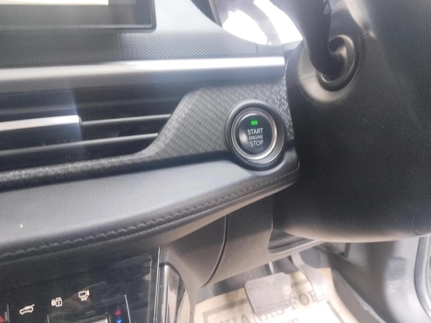 2023 Tata NEXON FEARLESS + SUNROOF DCA DUAL TONE 1.2 PETROL, Petrol, Automatic, 30,443 km, interior