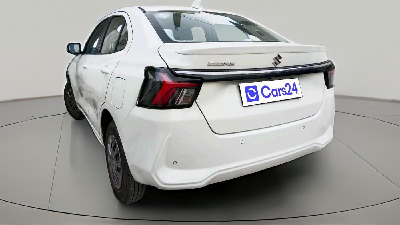 2025 Maruti Dzire VXi CNG, CNG, Manual, 20,045 km, exterior