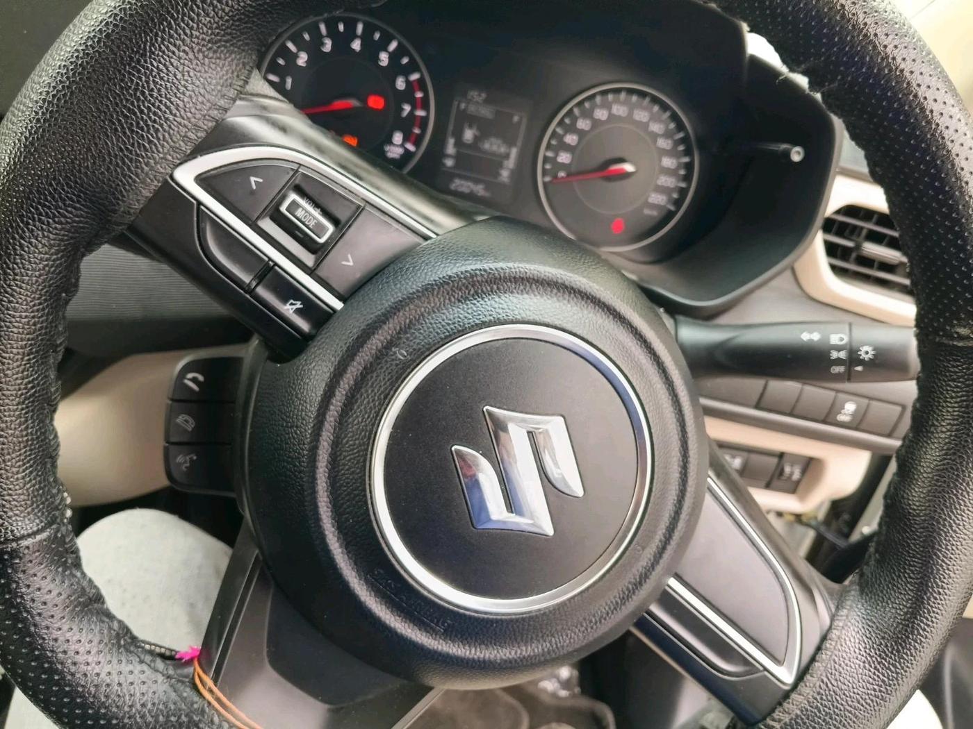2025 Maruti Dzire VXi CNG, CNG, Manual, 20,045 km, interior