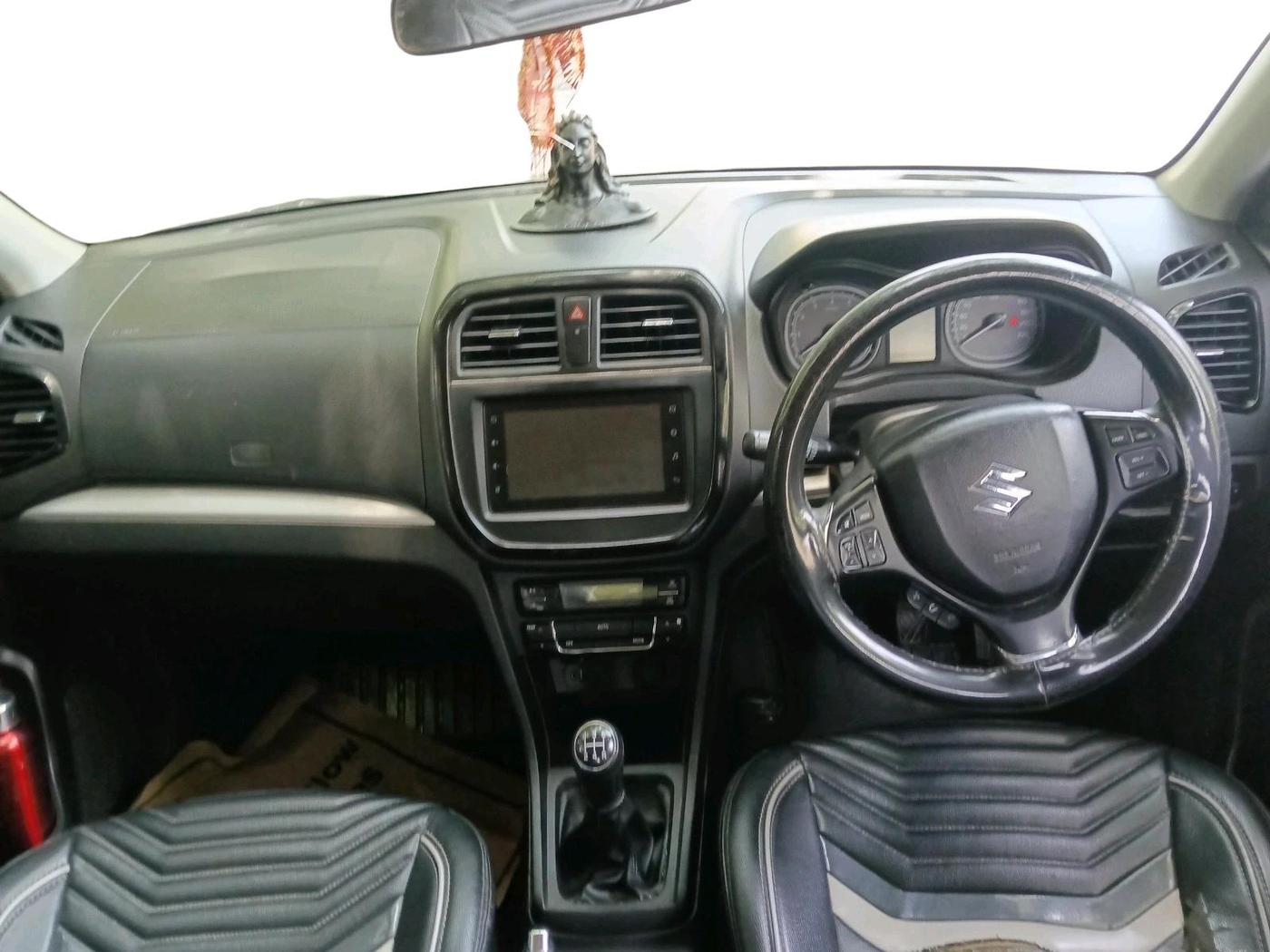 2020 Maruti Vitara Brezza ZXI, Petrol, Manual, 1,24,380 km, interior