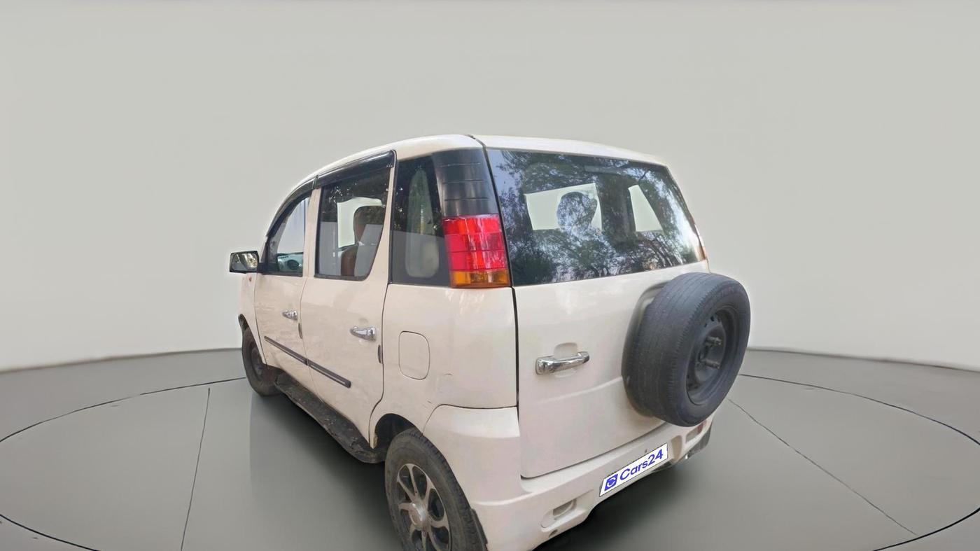 2012 Mahindra Quanto C2, Diesel, Manual, 35,277 km, exterior