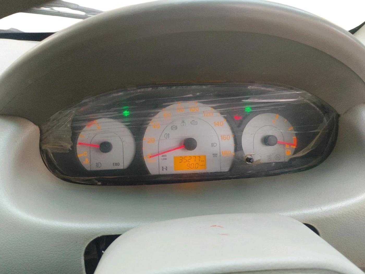 2012 Mahindra Quanto C2, Diesel, Manual, 35,277 km, interior