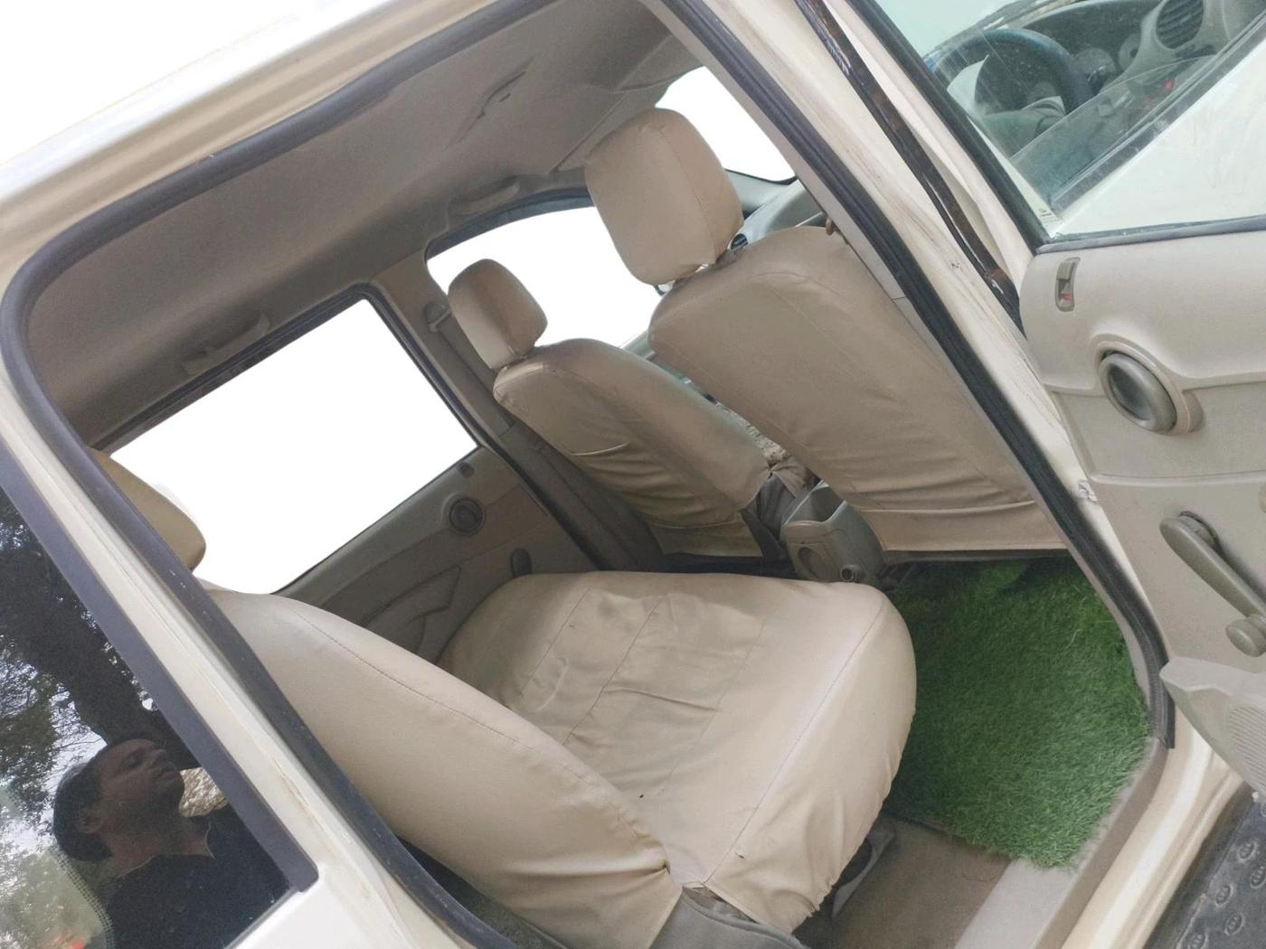 2012 Mahindra Quanto C2, Diesel, Manual, 35,277 km, interior