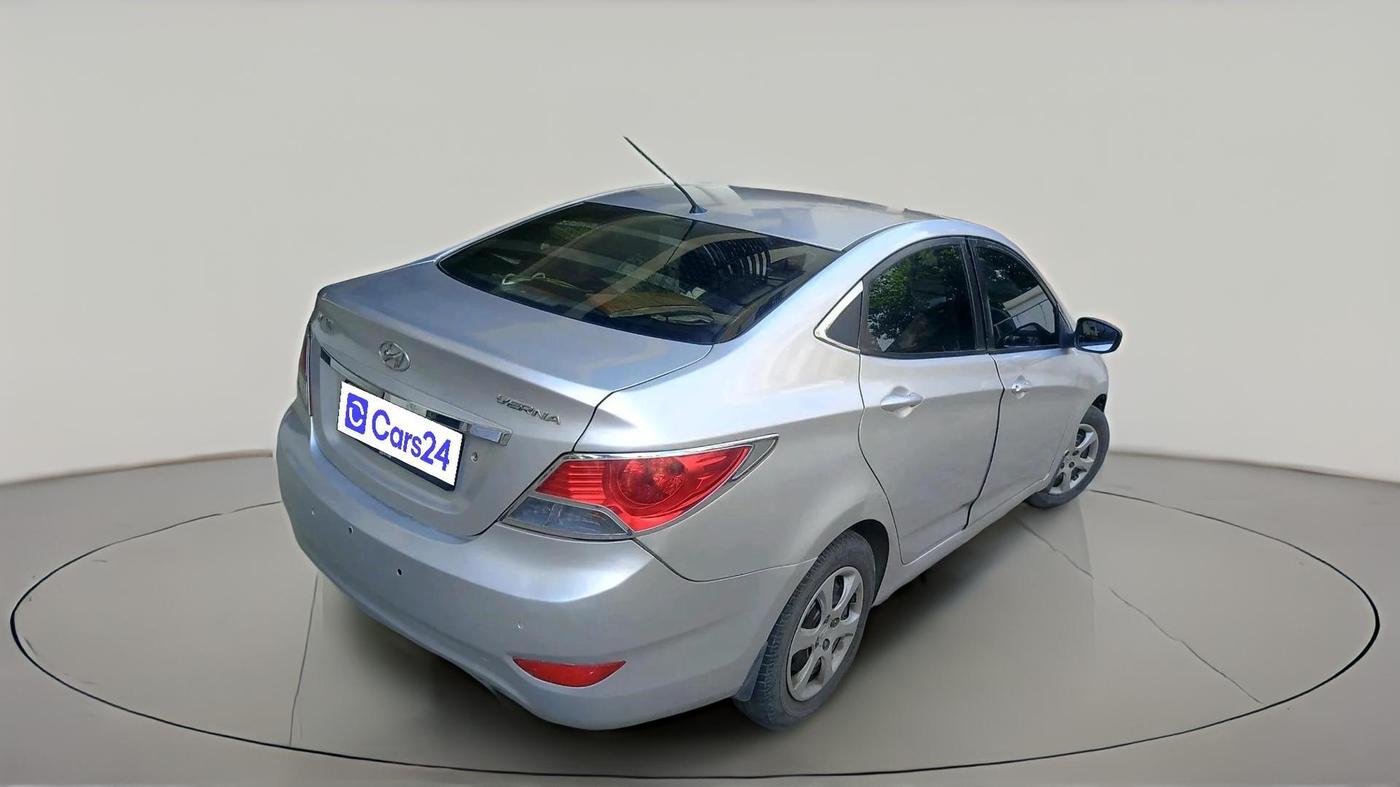 2011 Hyundai Verna FLUIDIC 1.6 VTVT EX, Petrol, Manual, 1,47,445 km, exterior
