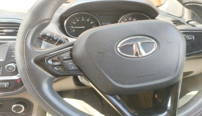 2017 Tata Tiago XZ PETROL, Petrol, Manual, 27,292 km, interior