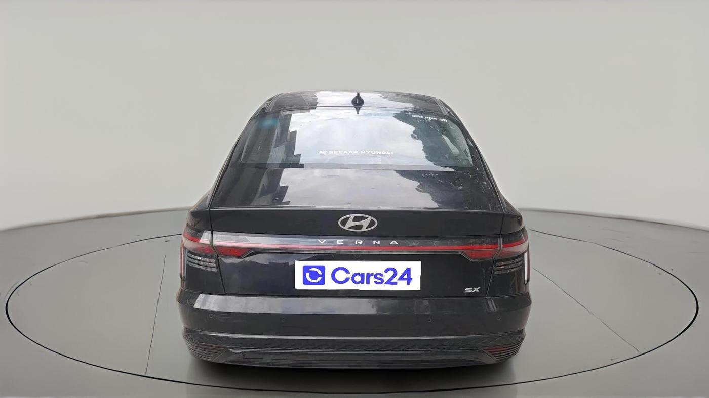 2024 Hyundai Verna SX (O) 1.5 MPI MT, Petrol, Manual, 11,363 km, exterior