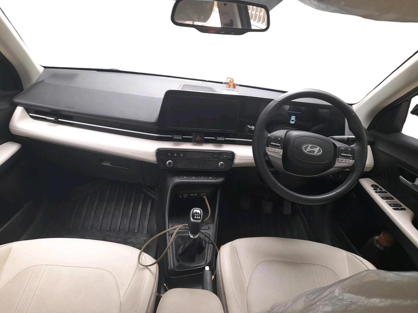 2024 Hyundai Verna SX (O) 1.5 MPI MT, Petrol, Manual, 11,363 km, interior