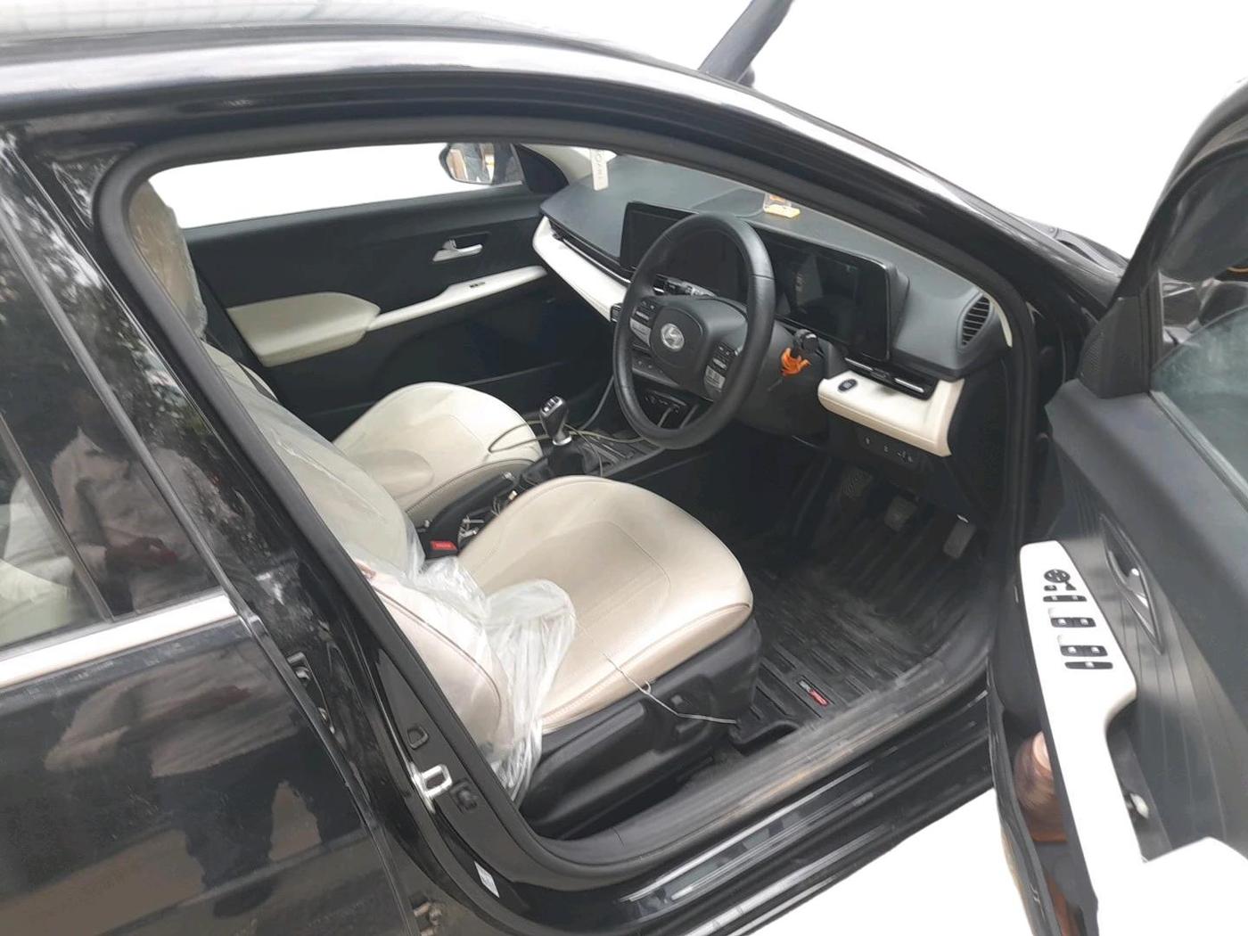 2024 Hyundai Verna SX (O) 1.5 MPI MT, Petrol, Manual, 11,363 km, interior