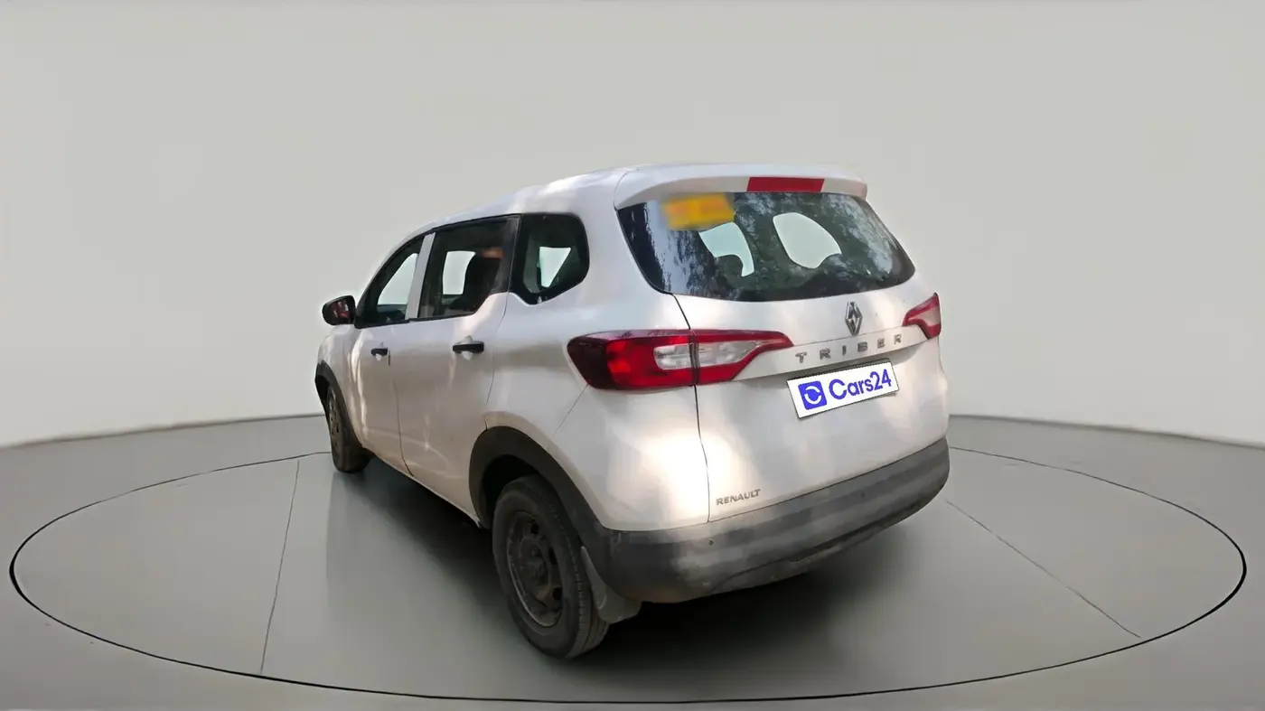 2021 Renault TRIBER RXE MT, Petrol, Manual, 39,622 km, exterior