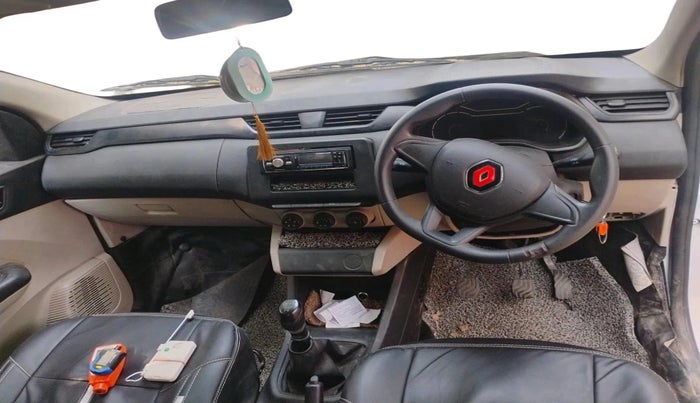 2021 Renault TRIBER RXE MT, Petrol, Manual, 39,622 km, interior