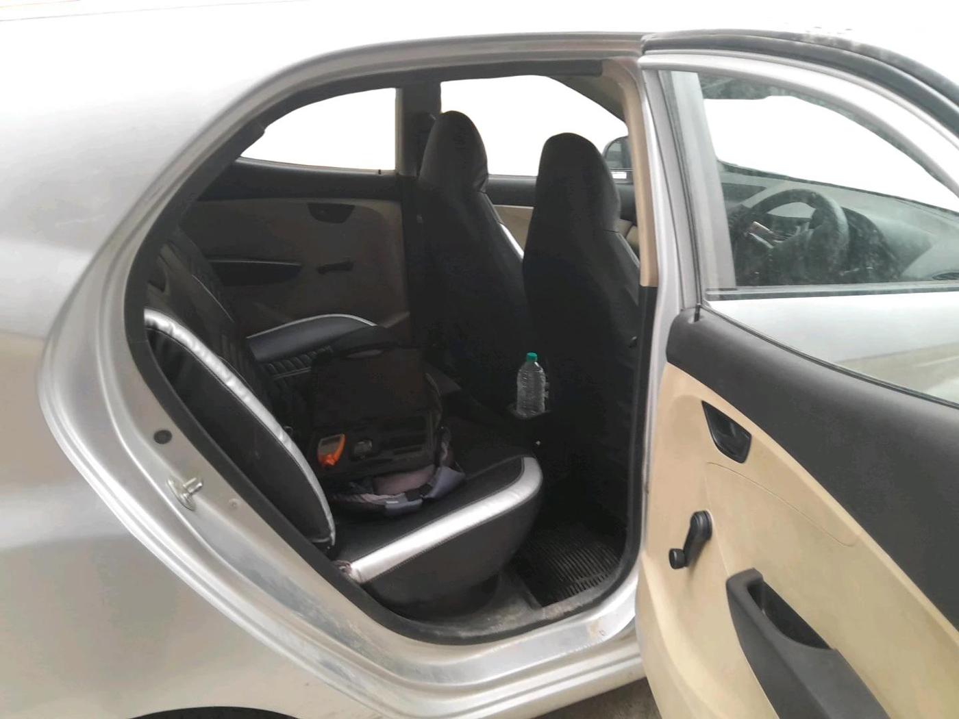 2013 Hyundai Eon ERA +, Petrol, Manual, 65,794 km, interior