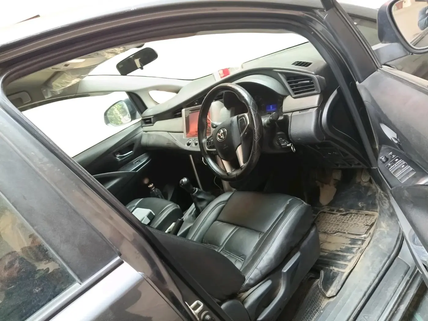 2019 Toyota Innova Crysta 2.4 G 7 STR, Diesel, Manual, 70,749 km, interior