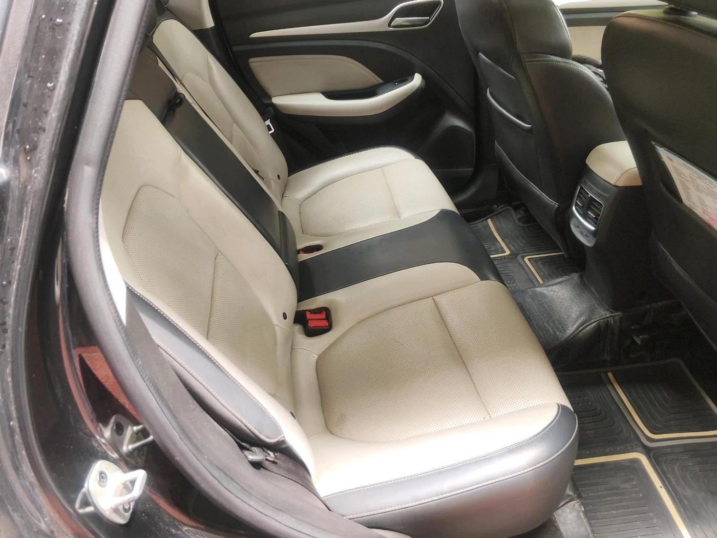 2022 MG ASTOR SHARP 1.5 MT, Petrol, Manual, 1,37,124 km, interior